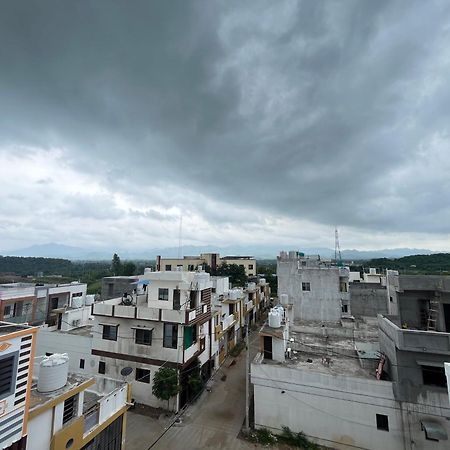 Kamdhenu Home Stay Garudeshwar Zewnętrze zdjęcie