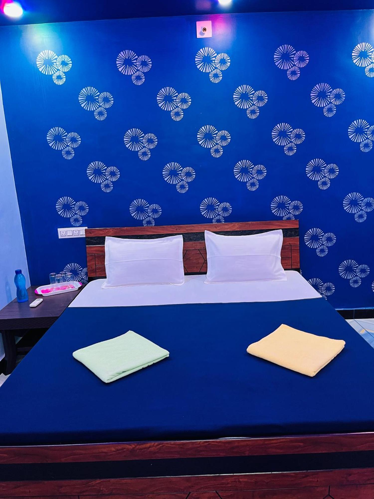 Kamdhenu Home Stay Garudeshwar Zewnętrze zdjęcie