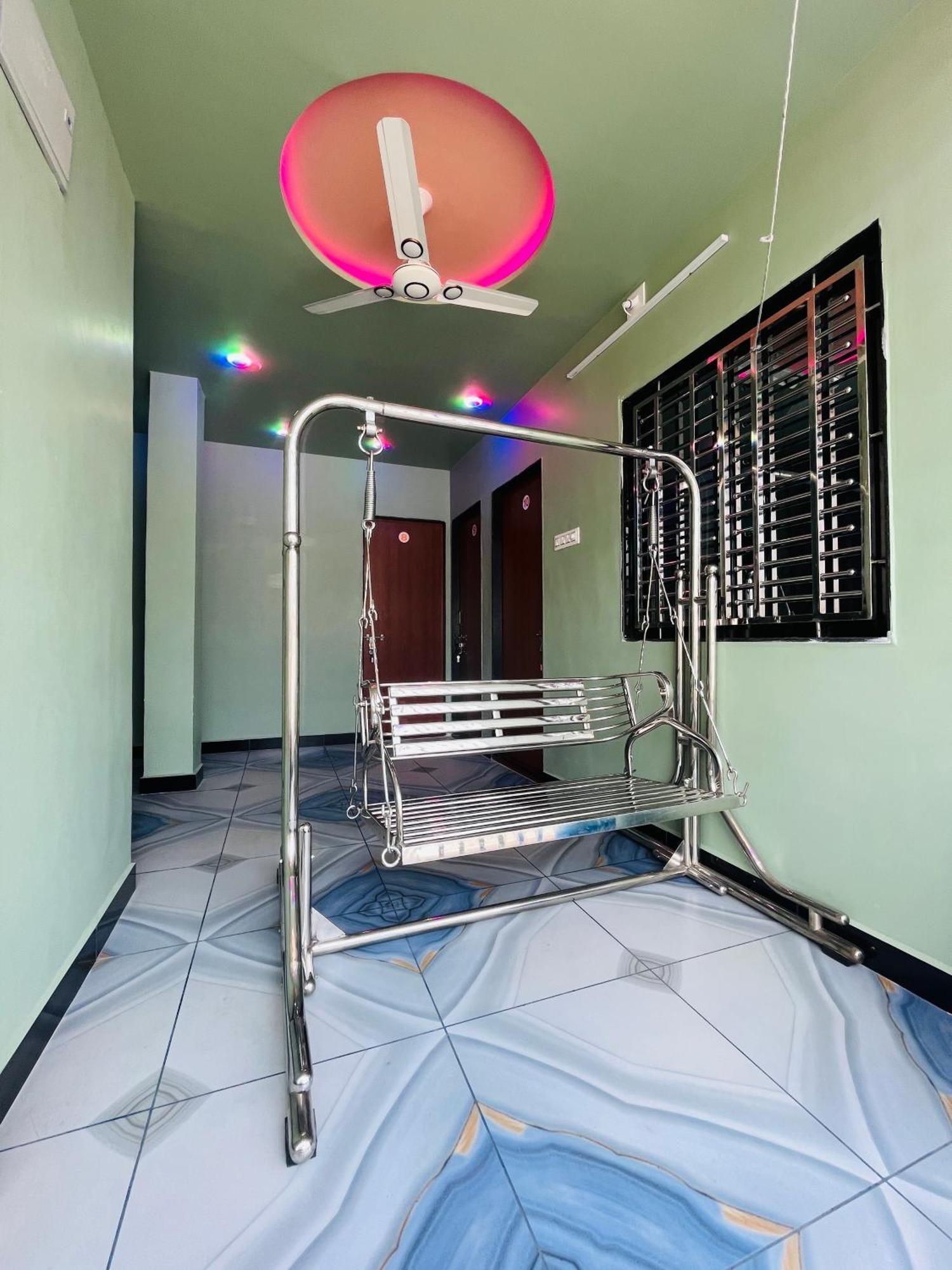 Kamdhenu Home Stay Garudeshwar Zewnętrze zdjęcie