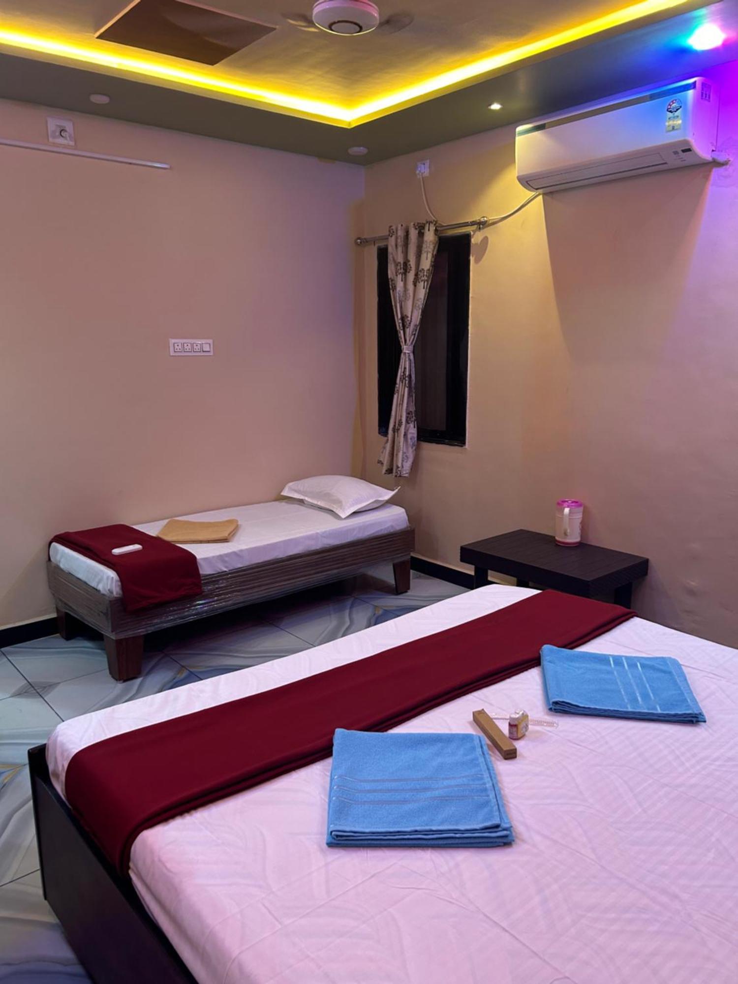 Kamdhenu Home Stay Garudeshwar Zewnętrze zdjęcie